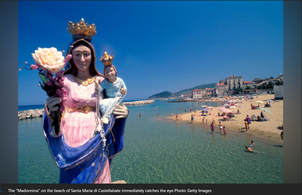 The “Madonnina” on the beach of Santa Maria di Castellabate immediately catches the eye Photo: Getty Images