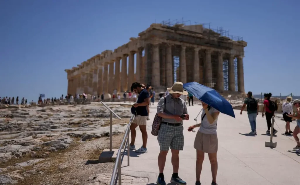Fires Break Out as Europe Heatwave Intensifies: 